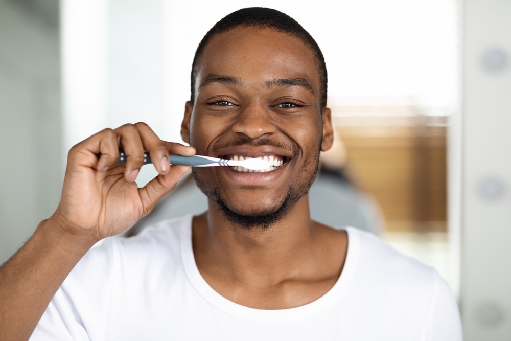 How To Properly Brush And Floss Your Teeth