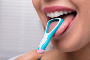 The Benefits Of Tongue Cleaning