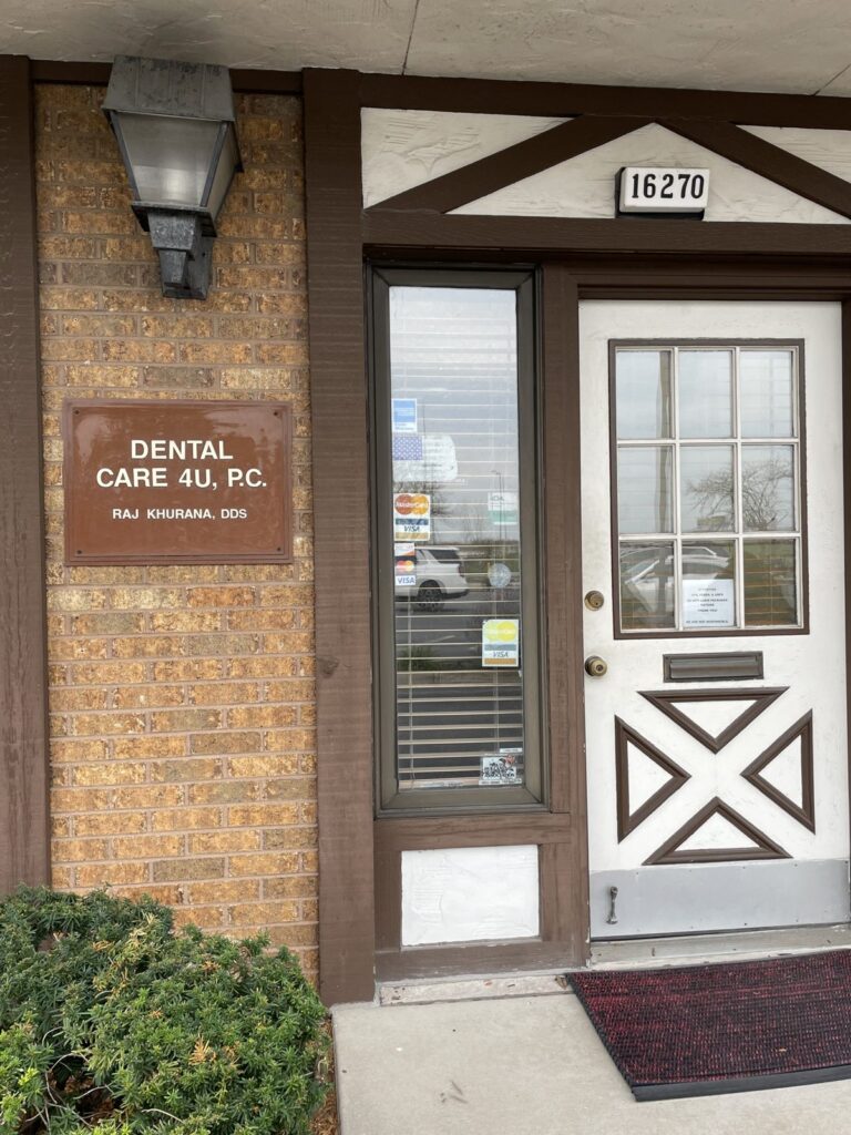 Front entrance of Dental Care 4U at 16270 Prince Dr, South Holland, IL